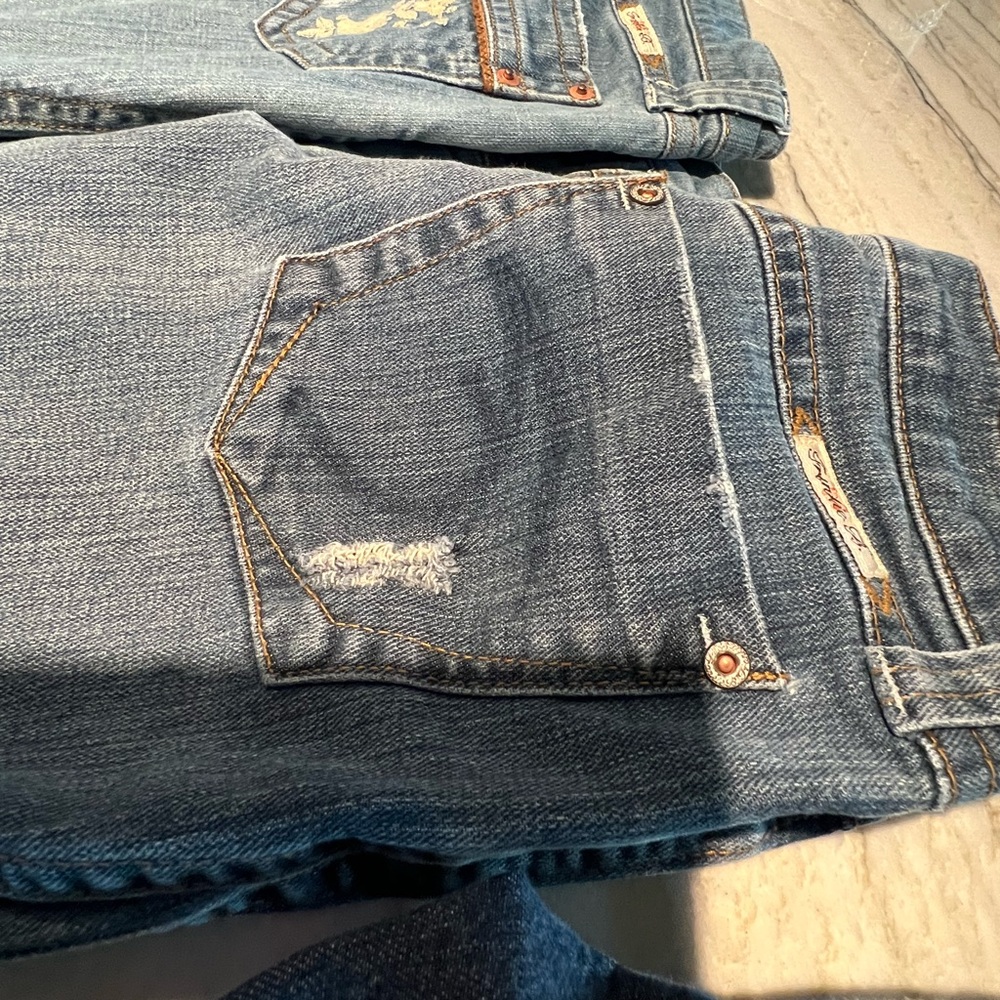 Selling Frankie B Jeans. Size 2. Bell bottom.